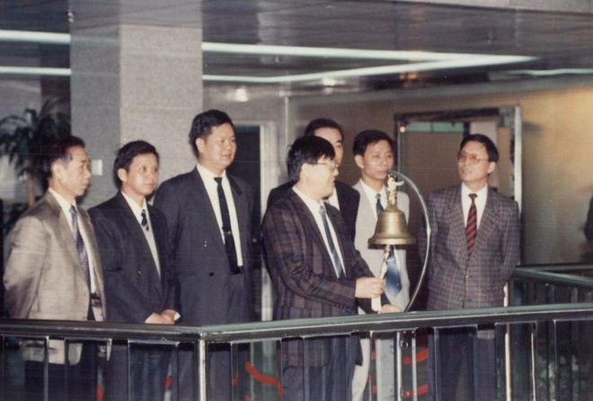 佛山照明入选书写中华老字号的“不老传奇”！(图3)
