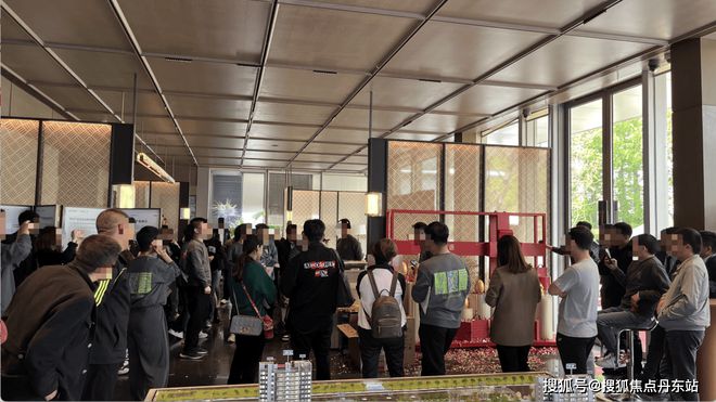 万科朗拾花语售楼处官网_2024楼盘最新进展_朗拾花语闵行封神作品(图2)