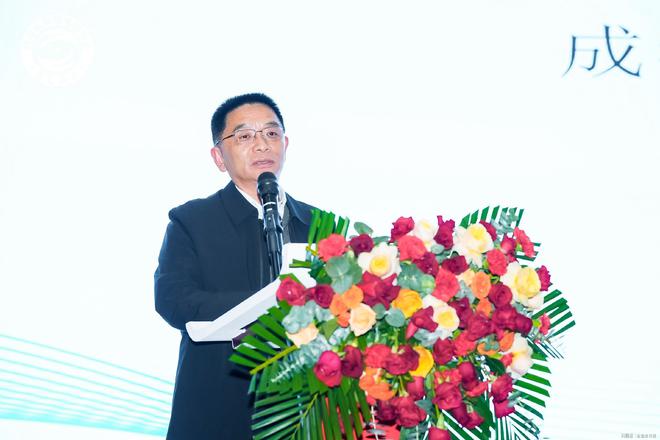 四川省照明电器协会2024年会暨照明科技发展研讨会召开(图3) 四川省照明电器协会2024年会暨照明科技发展研讨会召开(图3)