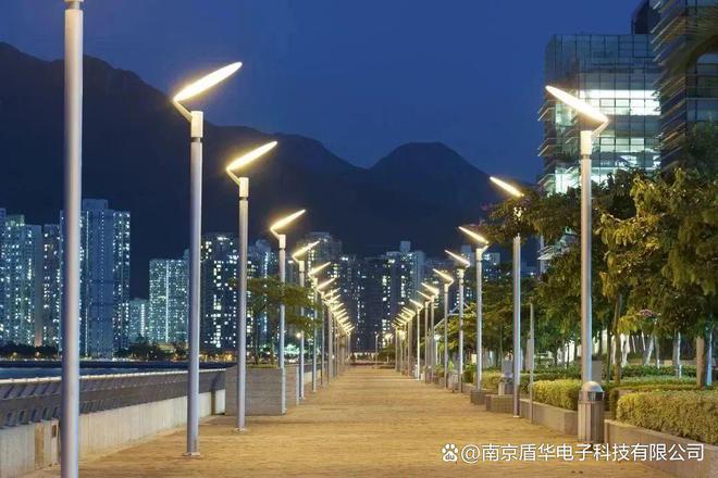 2024年智慧灯杆五大物联网路灯落地案例盘点(图2) 2024年智慧灯杆五大物联网路灯落地案例盘点(图2)